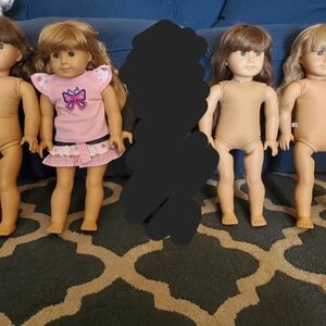 American Girl Pleasant Company 4 Doll Set.